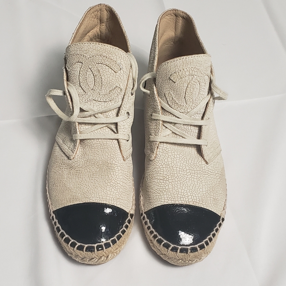Chanel Embossed high top Espadrille - Picture 1 of 9